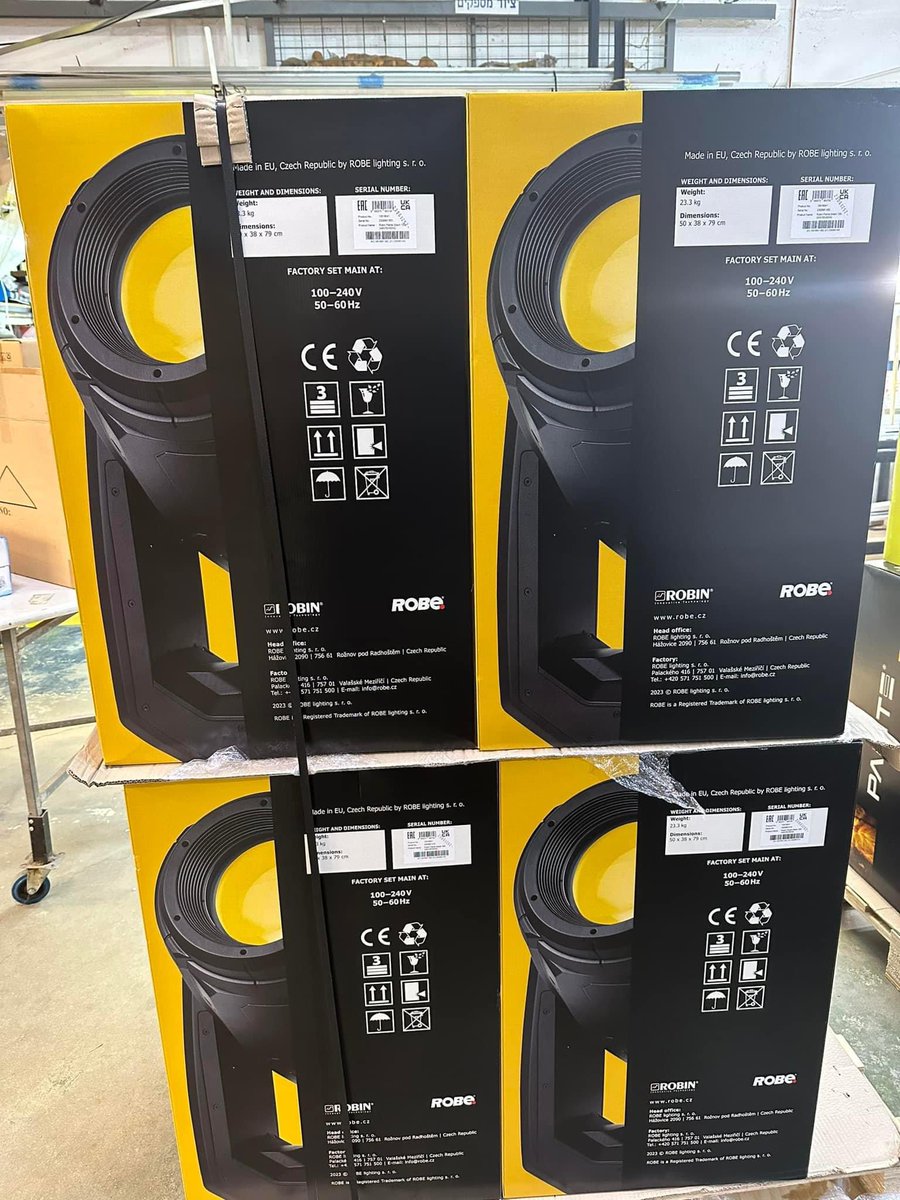 Robelighting's tweet photo. Taking our #WarehouseWednesday to Hod HaSharon, Israel, with Erez Hadar at Danor Systems bringing in new @Robelighting #PAINTE, #ParFect150 RGBW &amp; #LEDWash300X luminaires.

#robelighting #newrobegear #danorsystems #lightingtech #lightinglife https://t.co/pas8HLnKDQ