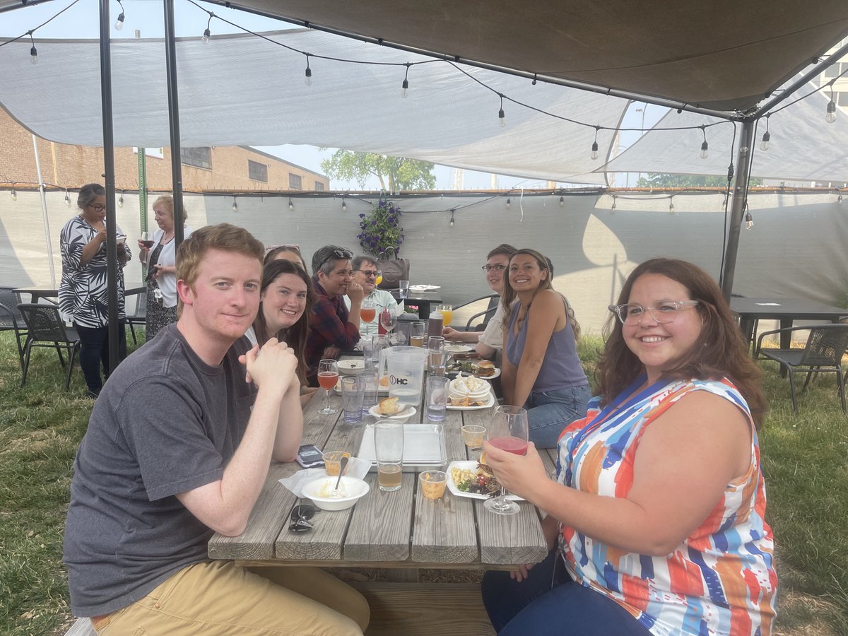 RegisTechInc's tweet image. Team Regis recently visited Une Année Hubbard’s Cave Brewery in Niles and spent time catching up, relaxing, and enjoying a warm, sunny, summer evening. Thanks, Une Année for good food and great local brews. Cheers!