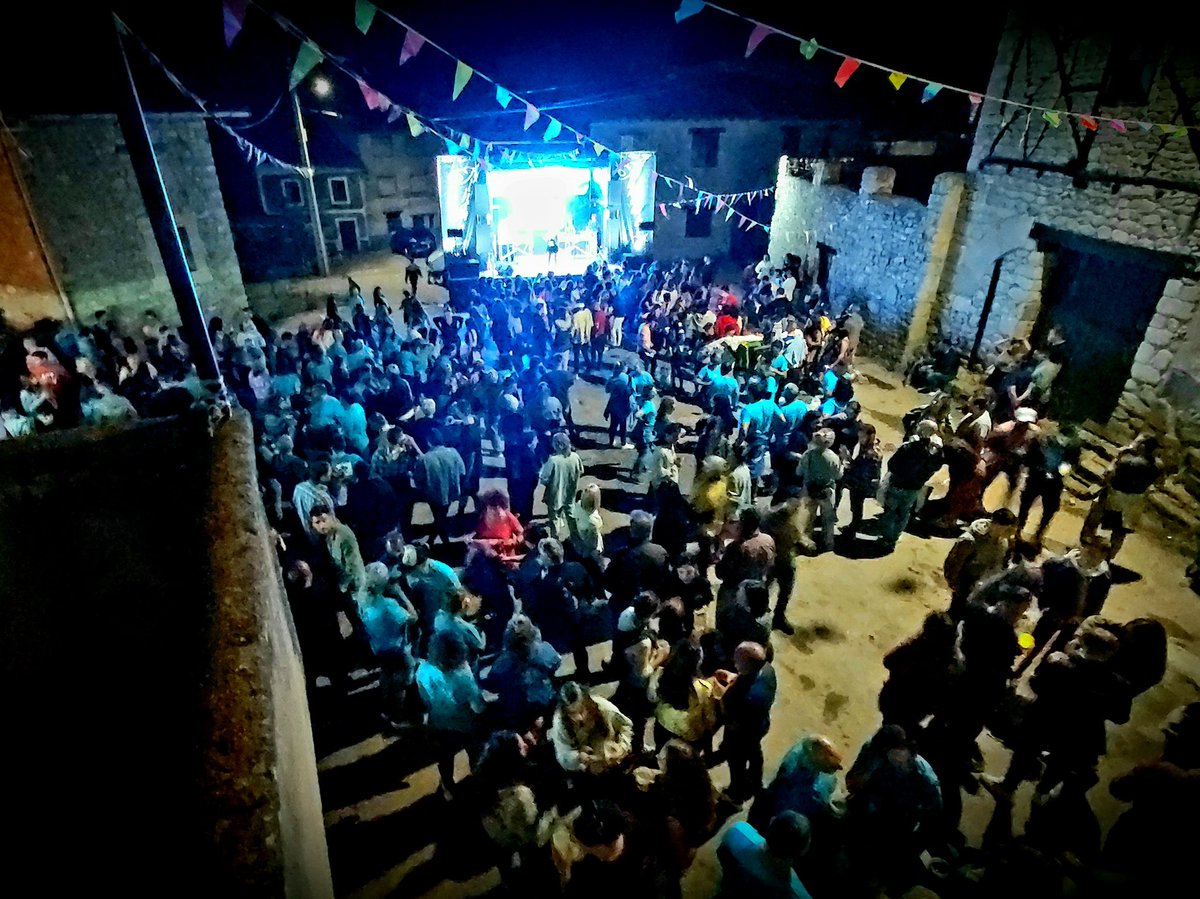 Cadinnanos's tweet photo. El año pasado tuvimos mucha visita, ¿este año os lo vais a perder? Fiestas Cadiñanos 2023!! https://t.co/vr3SxqEj4x