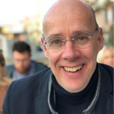 De rechtspraak krijgt het druk onder de Omgevingswet omdat er veel verandert en de wetgever veel aan de interpretatie van de rechter overlaat. Maarten Verhoeven daagt u uit en geeft tips voor goede besluitvorming en snel procederen na 1 januari 2024. Dag vd #Omgevingswet 5 okt 23