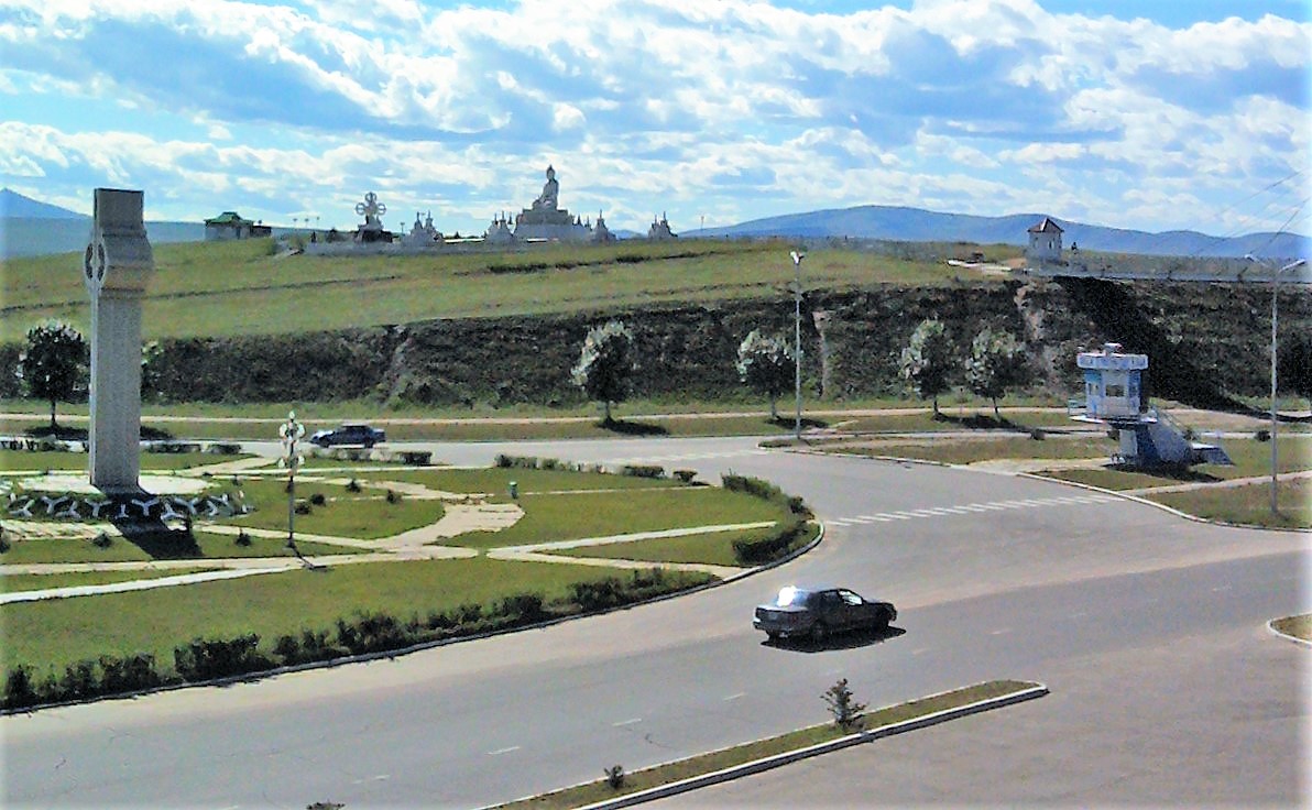 UB60357611's tweet photo. Уг нь шагнуулж баймаар аймаг,хот бол ганц Дархан л гэж бодож бгаа ш дээ https://t.co/AExaimKHP1