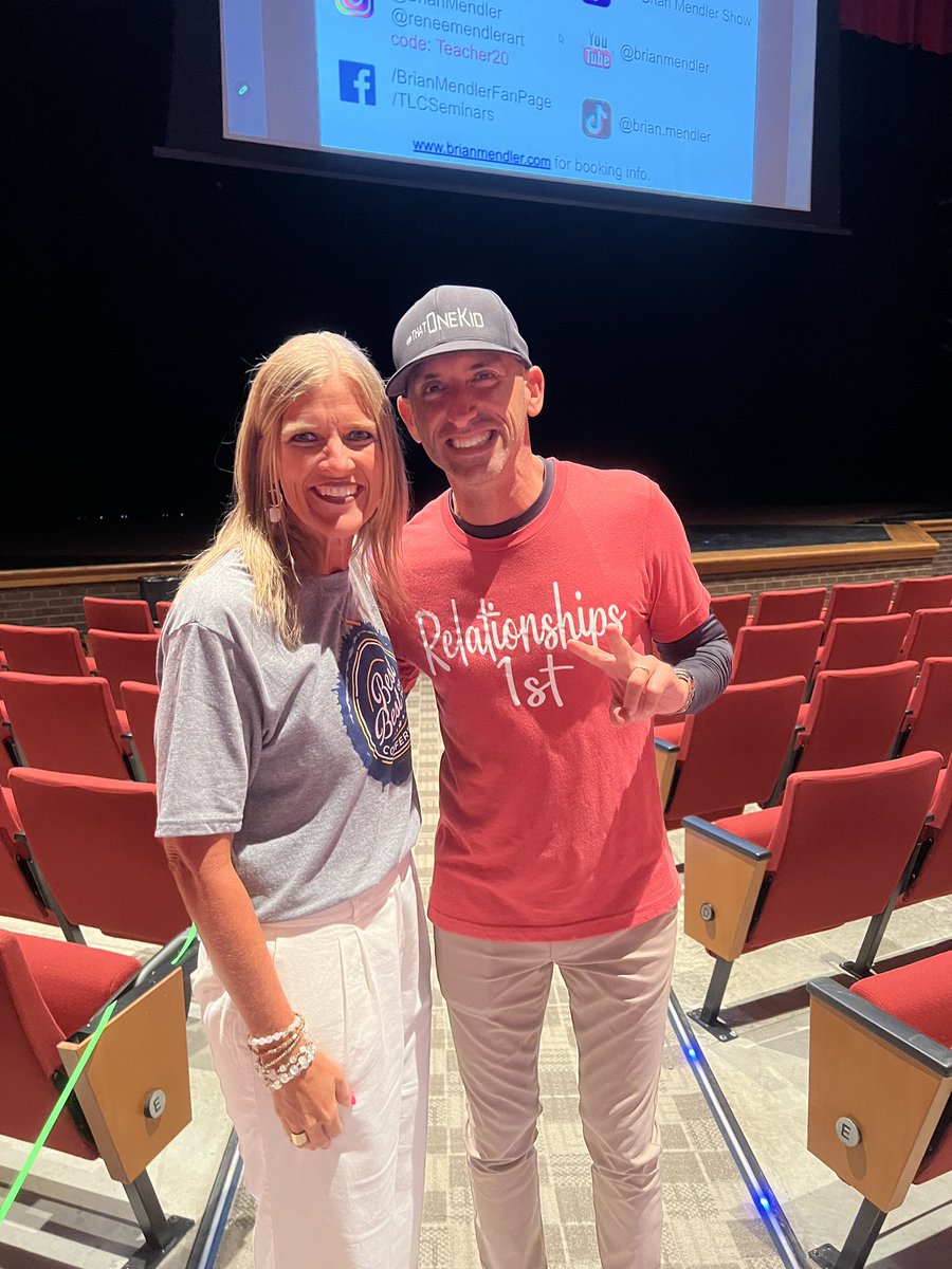 amy_linkel's tweet photo. Relationships 1st @BrianMendler @BOTBConference @switzsc https://t.co/o1IRDgBlMc