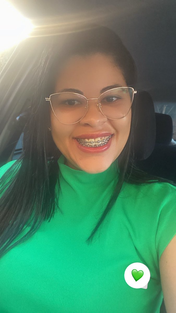 lu_crisl's tweet photo. Eu amo o verde 💚 https://t.co/AeN9FfjlvH