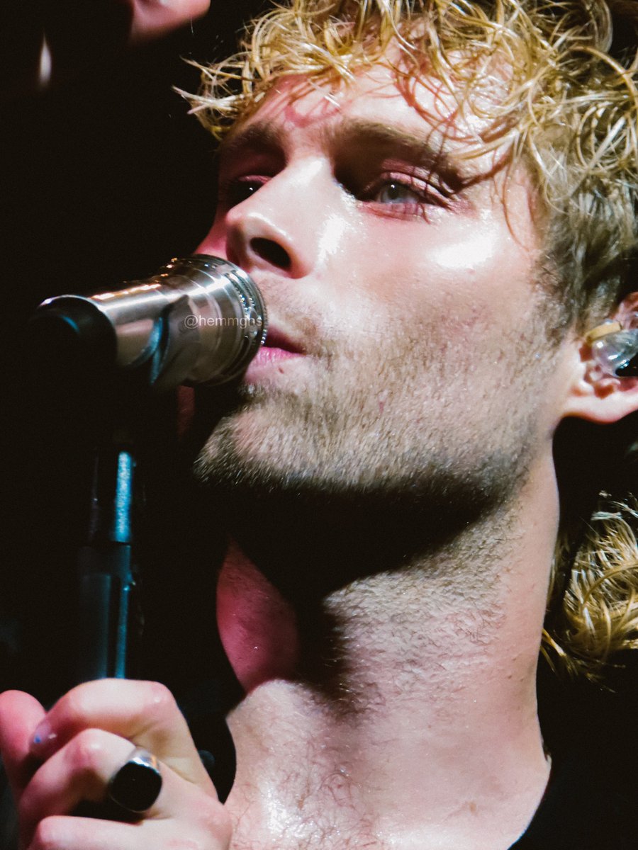 wtf is in my room? LUKE HEMMINGS