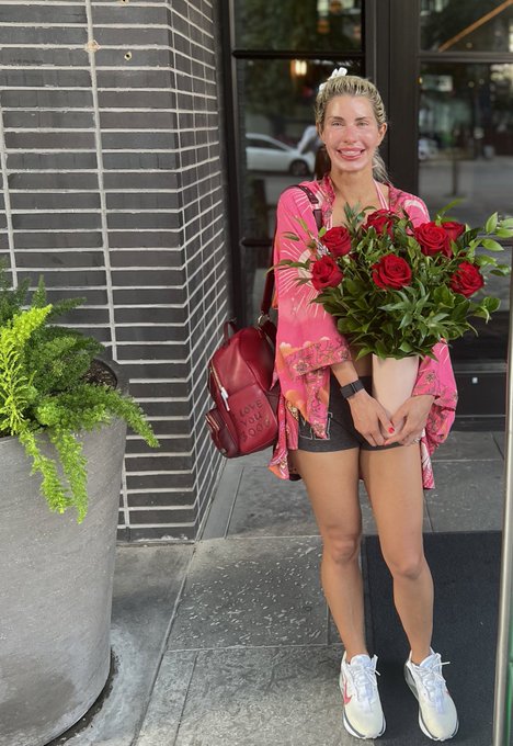 35 &amp; ALIVE !!! ✨ https://t.co/iFLhqONcJ1