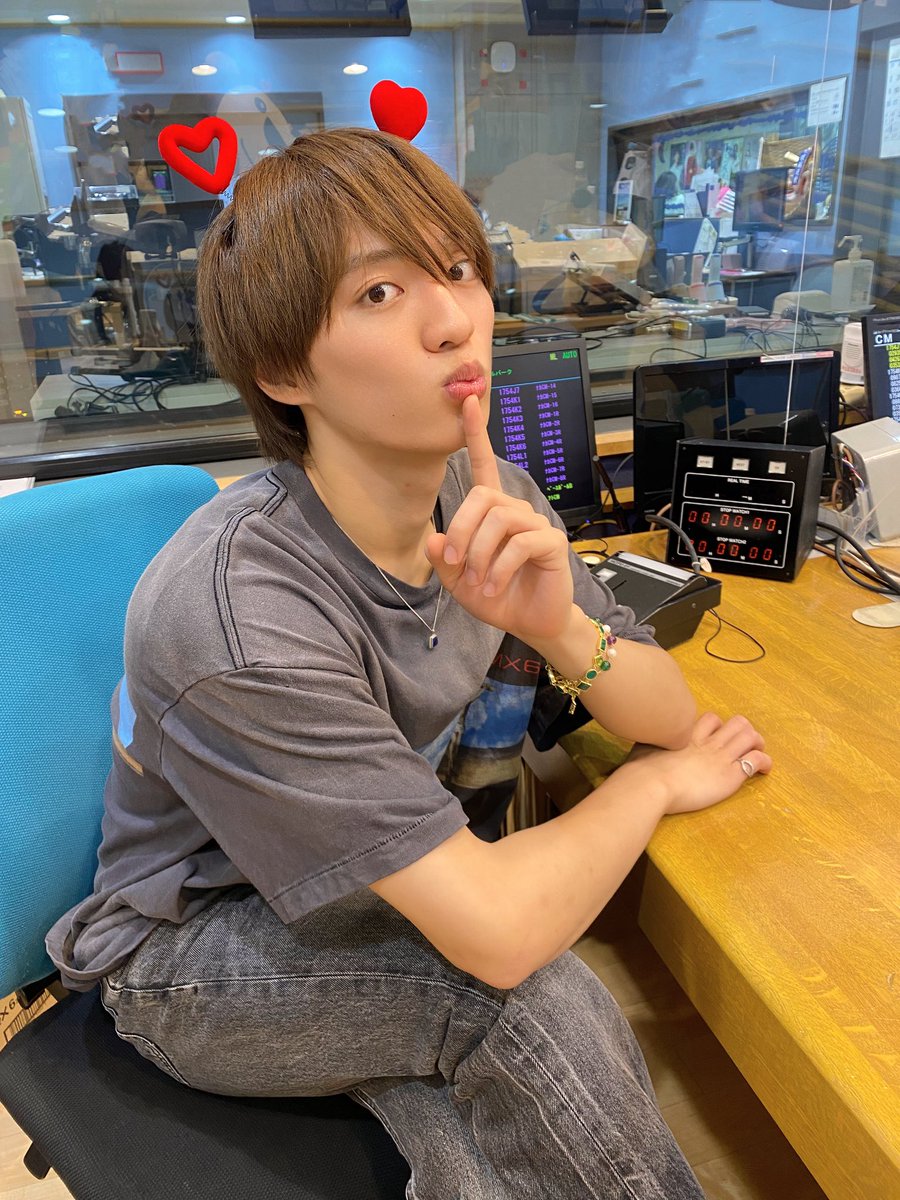 A_yantan1179's tweet photo. 皆様、大変お待たせしました。

「スパダリやから俺！いつでも相談待ってるで♡」発言から企画された、一夜限りの特別コーナー。

🧡🌙福本大晴の
          お願い！スーパーダーリン🌙🧡

はじまりました。

#Aぇヤンタン https://t.co/KcPp8wrQ1k