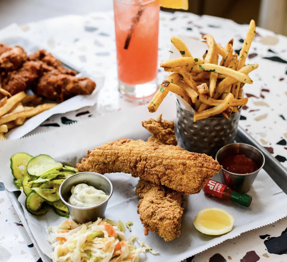 assemblyva's tweet image. Name a better duo.  We’ll wait.

📸: The Point’s Fish &amp;amp; Chips // cornmeal crusted Maryland Catfish served with tarter sauce, hand-cut fries, and coleslaw.

order Assembly 👉 order.toasttab.com/online/dmk-ros…