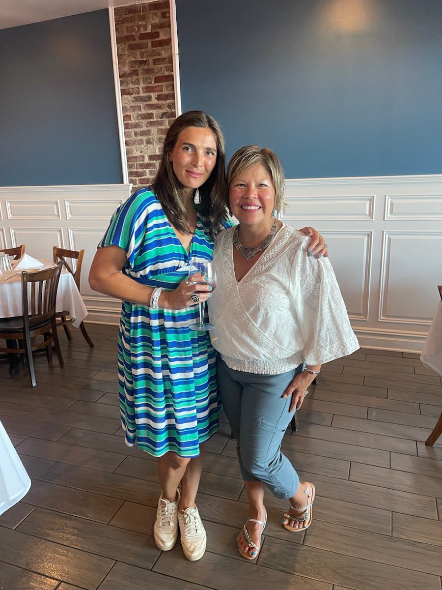 Latina Civic would like to thank everyone who showed up to our Summer Happy Hour Networking event yesterday at the Jersey Shore. We really appreciate your support & we love to see women supporting women! 1/2

#LatinaCivicPAC #LatinaCivicAction #LatinaCivicFoundation #LatinaCivic