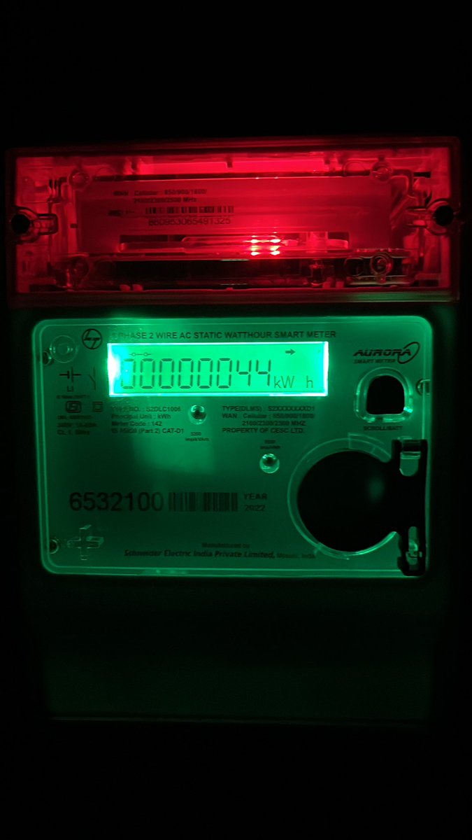AbhiroopBhatt17's tweet image. #day4 of the #3kw #solarpanels produce only 10 units. It rained throughout the day