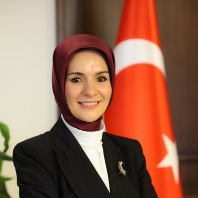 gundem7x24's tweet photo. Aile ve Sosyal Hizmetler Bakanı Mahinur Özdemir Göktaş:

Süresiz nafaka kabul edilir bir durum olamaz. https://t.co/p3c6CrXvNJ
