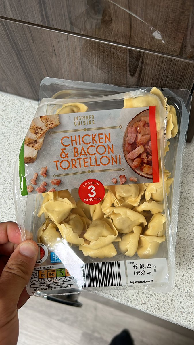 Jools Oliver tweet media