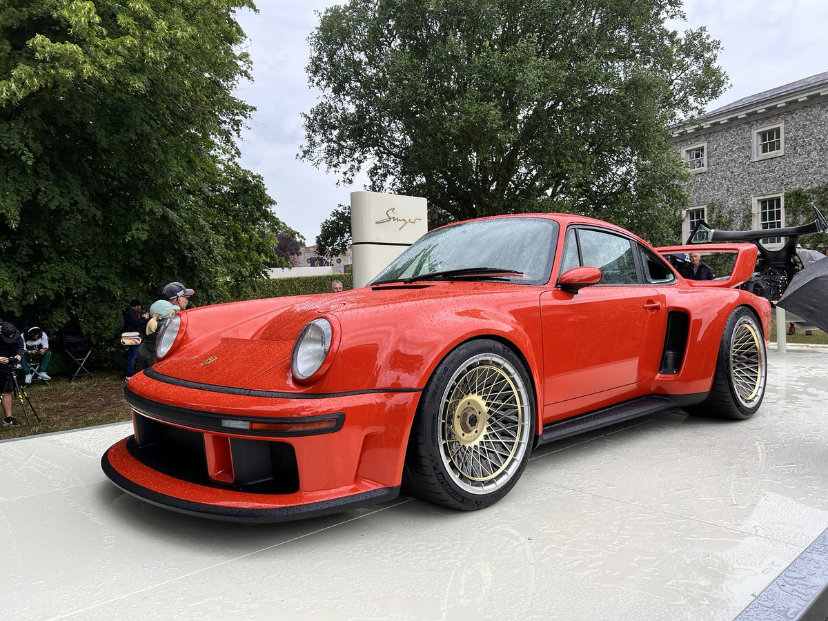 TomGreggors's tweet image. Loved the @singervehicles DLS. Those #BBS wheels are a work of art! 
#FOS #Goodwood