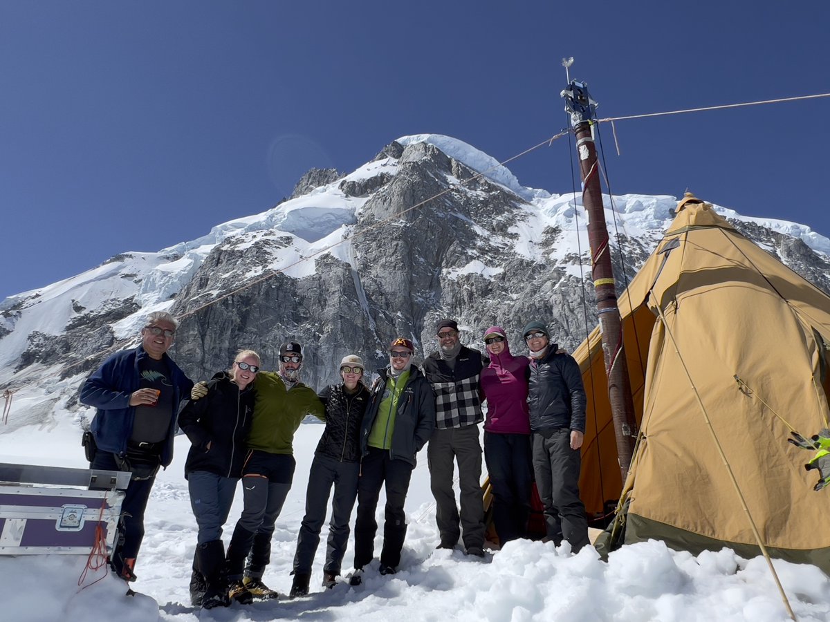 Happy #FieldWorkFriday to Combatant Col ice coring team. Probably one of the best groups I've had the privilege to do field work with. The students were amazing and a great testament to the future of cryospheric science. U all rock!