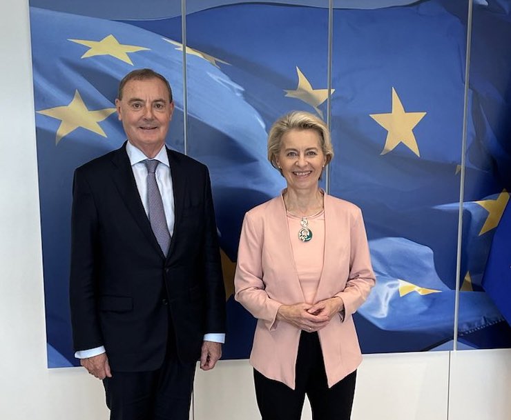 Ursula von der Leyen tweet media