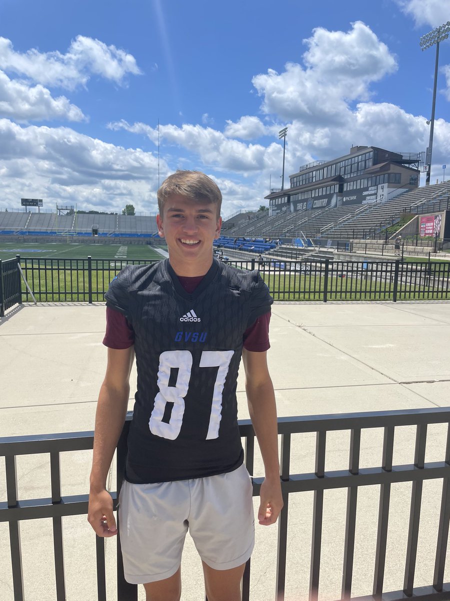 NoahBerdiner's tweet image. Had and amazing time yesterday at the GVSU specialist camp thank you @CoachWooster and @Shaynegraham17  for the amazing fun experience.
Black(87)