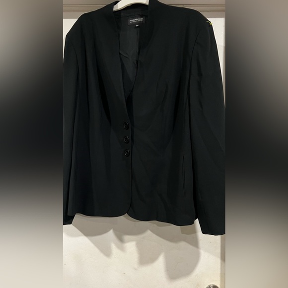 So good I had to share! Check out all the items I'm loving on <a href="/Poshmarkapp/">Poshmark</a> #poshmark #fashion #style #shopmycloset #fate #jonesnewyork: posh.mk/oZkfjNgTqBb