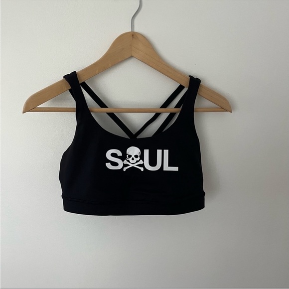 Moni98422873's tweet photo. So good I had to share! Check out all the items I'm loving on @Poshmarkapp #poshmark #fashion #style #shopmycloset #lululemonathletica #thegivingkeys #raedunn: https://t.co/QKTfSFPW8r https://t.co/XhGj9Zu9qj