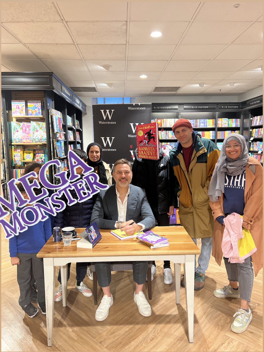 @davidwalliams said he liked my coat. @waterstonesleeds #DavidWalliams #Waterstones #WorldsWorstMonsters