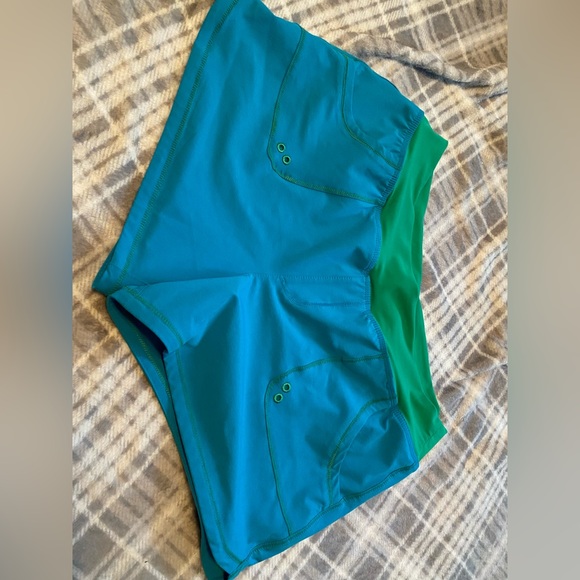 So good I had to share! Check out all the items I'm loving on <a href="/Poshmarkapp/">Poshmark</a> from <a href="/Ljsmooth77/">Ljsmooth</a> <a href="/alidemse/">Ardi</a> #poshmark #fashion #style #shopmycloset #hugoboss #prana: posh.mk/1ij8Cw8SqBb