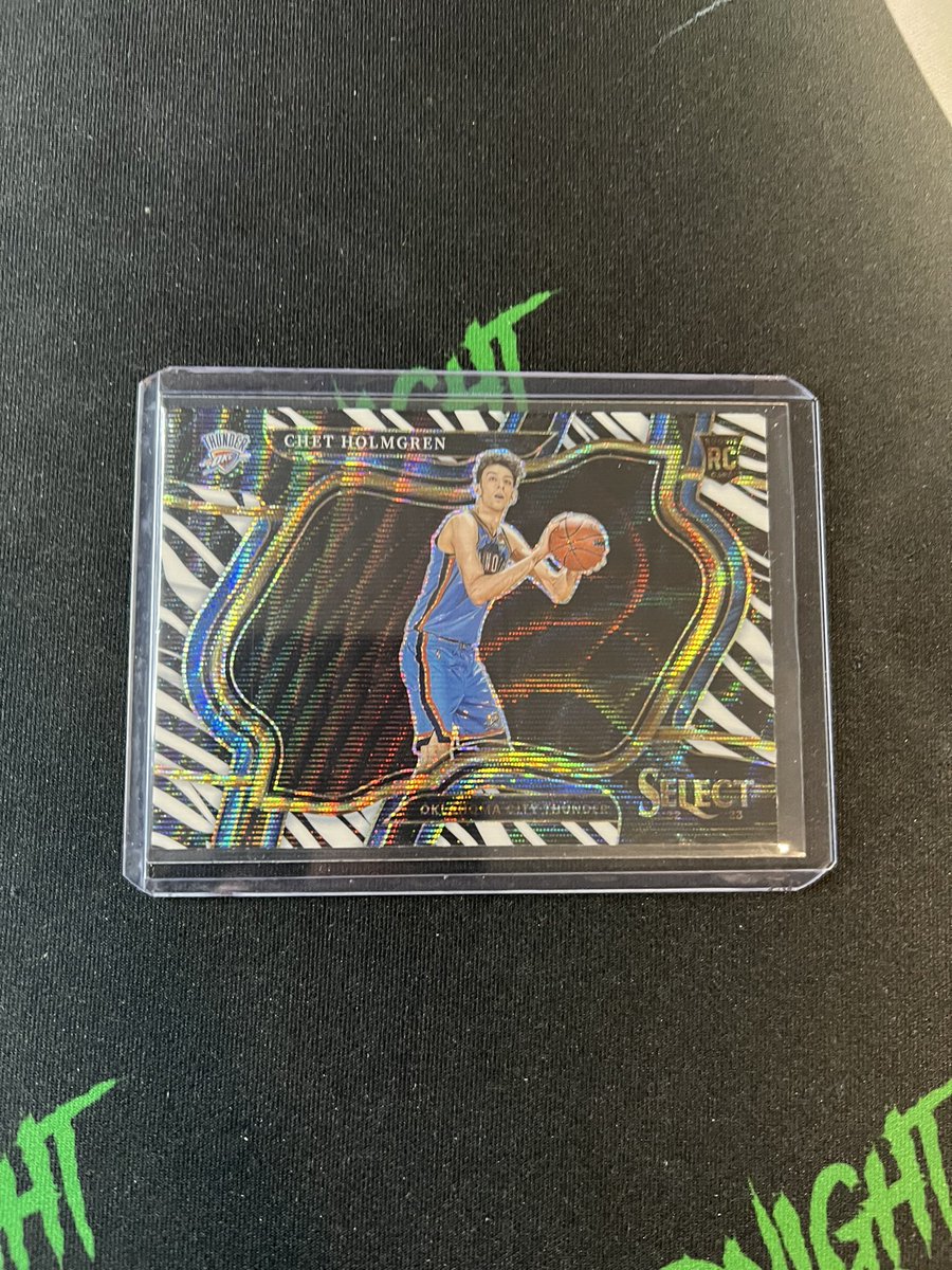 MidnightPulls's tweet photo. Chet Holmgren Select Courtside Zebra Case Hit SSP! 🔥

Thank you! @PaniniAmerica 
#sportscards #thehobby #whodoyoucollect https://t.co/4ynJ3aL7hI
