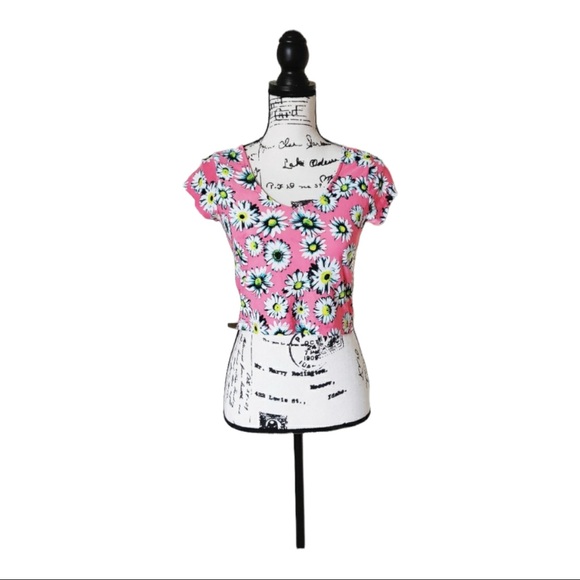 So good I had to share! Check out all the items I'm loving on <a href="/Poshmarkapp/">Poshmark</a> #poshmark #fashion #style #shopmycloset #shein #americaneagleoutfitters #fashionsignature2u: posh.mk/uUfQjm9SqBb