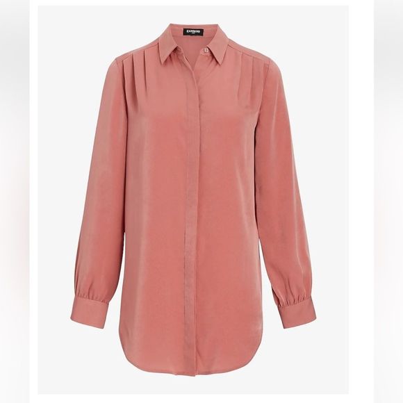 So good I had to share! Check out all the items I'm loving on <a href="/Poshmarkapp/">Poshmark</a> #poshmark #fashion #style #shopmycloset #socktalk #oldnavy #express: posh.mk/ZyqILsaTqBb