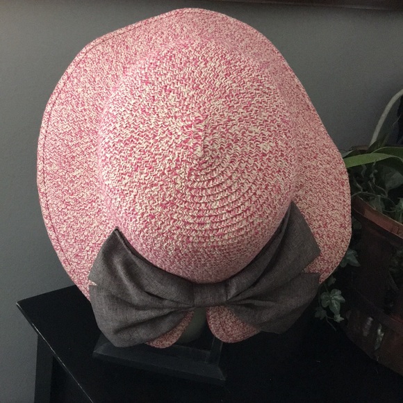 So good I had to share! Check out all the items I'm loving on <a href="/Poshmarkapp/">Poshmark</a> #poshmark #fashion #style #shopmycloset #stevemadden: posh.mk/vORPQPbTqBb