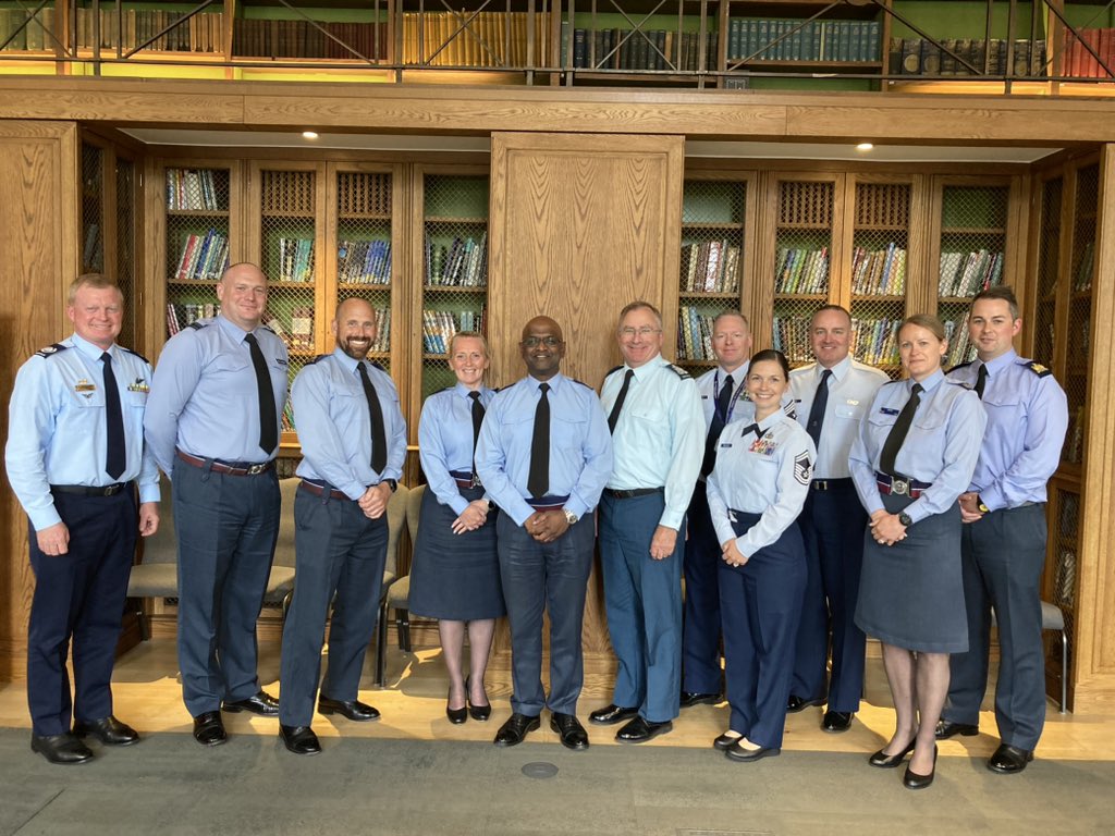 SubbySubramani1's tweet photo. GACC CSEL seminar - amazing collaboration across continents all done with 1 goal in mind - Empowering our Enlisted cadre🫡 https://t.co/o4v1B7XzOo