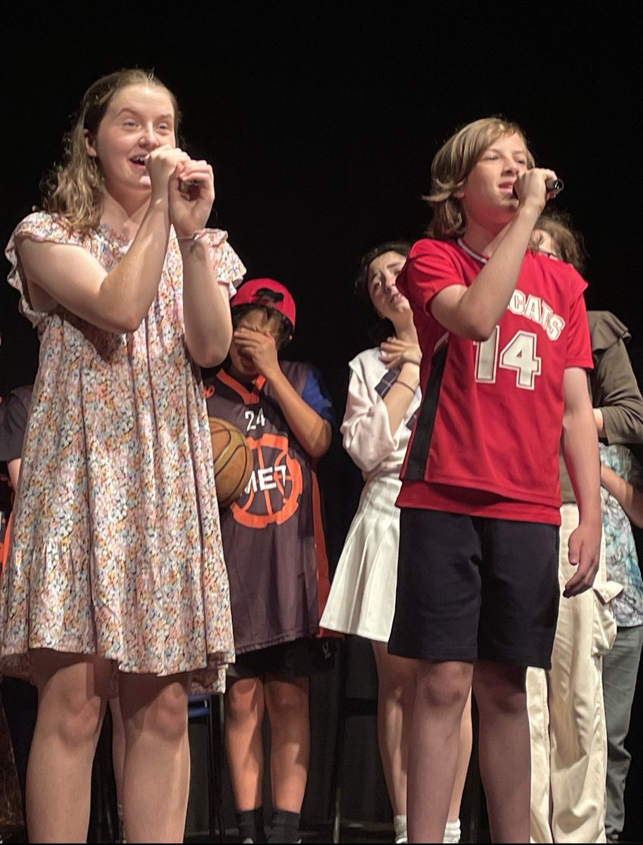 MetDrama's tweet photo. And it’s a wrap. Day 2 of superb High School Musical shows. Well done Year 7 and 8 you smashed it! https://t.co/MbfyxU6zWC