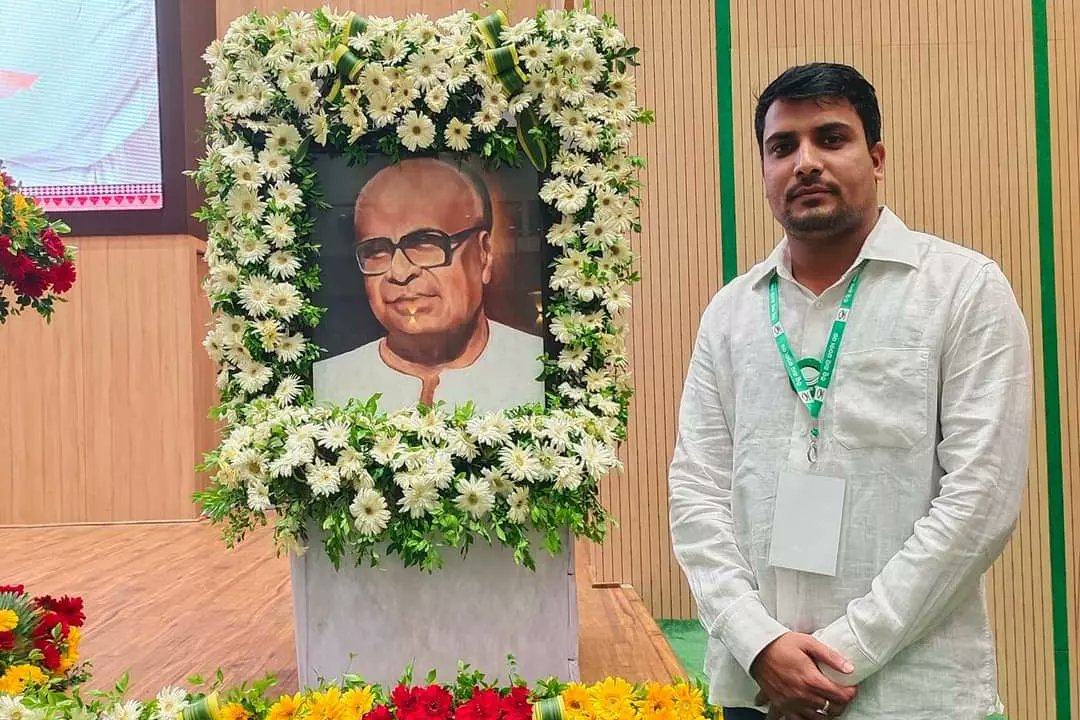 bhabaniiiii's tweet photo. ରାଜ୍ୟ କାର୍ଯ୍ୟକାରିଣୀ ବୈଠକ
ବିଜୁ ଛାତ୍ର ଜନତା ଦଳ, ଶଙ୍ଖ ଭବନ ଭୁବନେଶ୍ୱର,ଓଡ଼ିଶା
@Naveen_Odisha @cmoodisha
@bjd_odisha @bijuchatrajanatadala
#naveenpattnaik
#bijuchatrajanatadala
#odisha #NaveenOdisha
#bjdforever #bijupattnaik https://t.co/x8gC2xVdc2