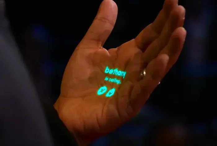 dglabeii's tweet photo. Ex-Apple Engineers Develop ‘Disappearing Computer’ in Pin-sized Device - News https://t.co/RGk5OHMSs6

Runs a variety of applications, including voice recognition, biometric authentication, and health monitoring. The device also can be used for augmented reality applications. https://t.co/5Vk93vtzDB