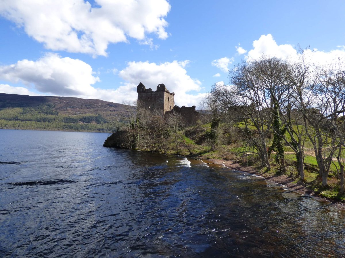 naturalals's tweet photo. #Highlands of #Scotland-2018In the vastness of Scotland This is a small part of the beauty of Loch Ness and the mountains of ScotlandDaily more than350km in one day here U can  choose the direction u like  @SpiritHighlands @VisitScotland @BeingScots @ScotsMagazine  @ThePhotoHour https://t.co/ayBLfK8cH2