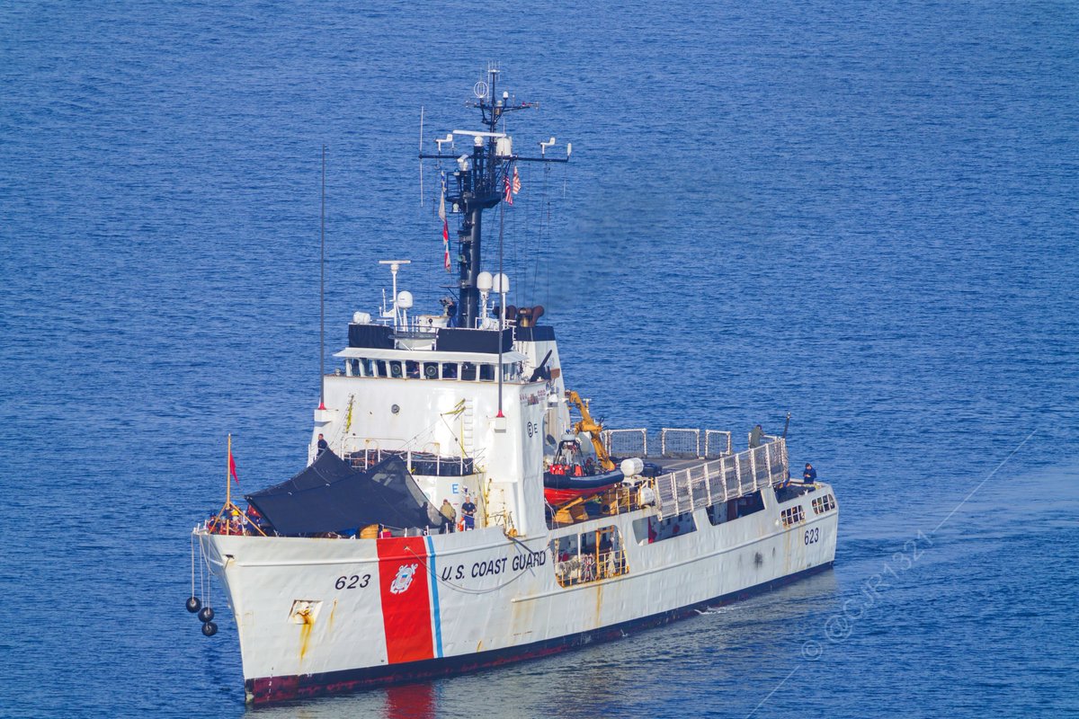 WarshipCam's tweet photo. USCGC Steadfast (WMEC-623) Reliance-class medium endurance cutter coming into San Diego with a load of drugs and a load of ne'er-do-wells - July 14, 2023 #uscgcsteadfast #wmec626

SRC: TW-@cjr1321 https://t.co/TUImH1llQ6