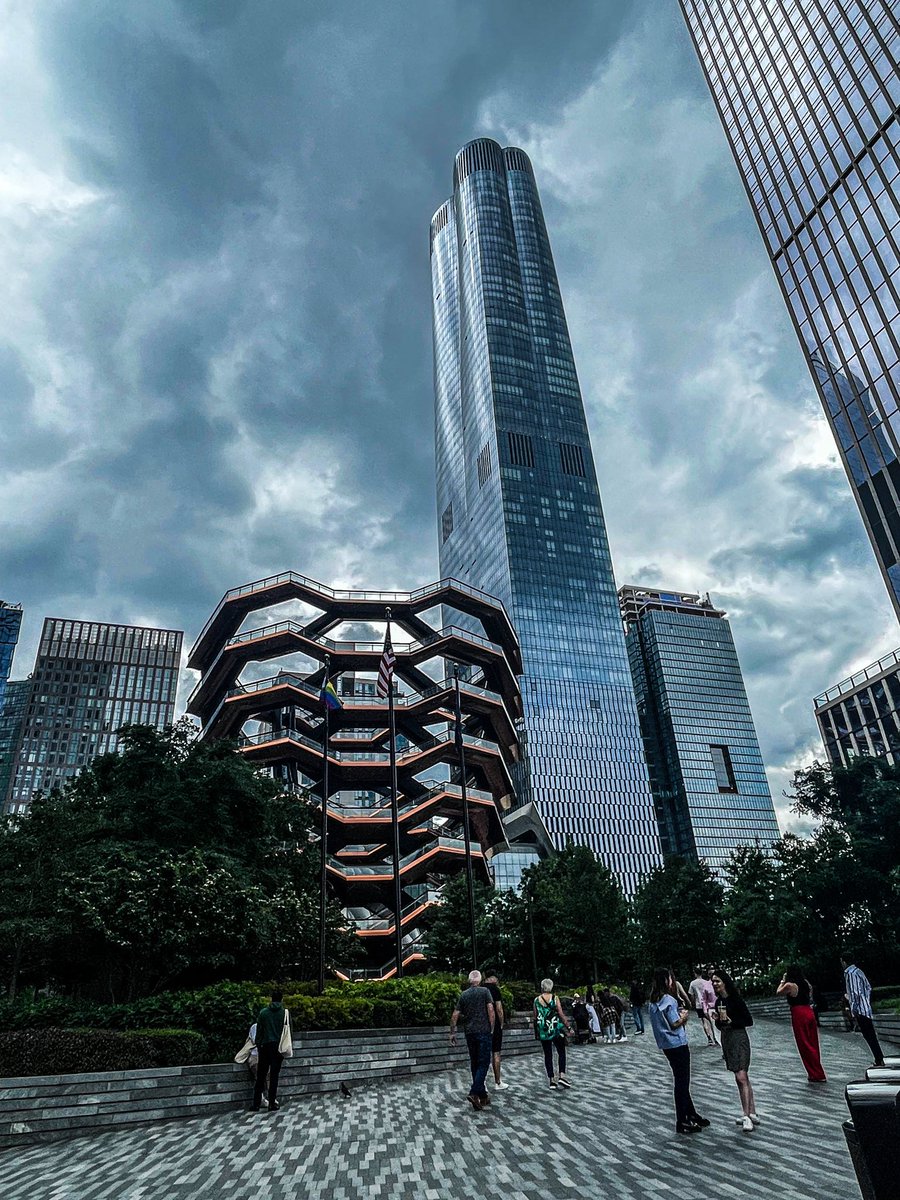 “In order to be irreplaceable one must be different” Coco Chanel 
#NYC #irreplaceable #RainyDay #ilovenyc #FridayFeeling #vessel #hudsonyards