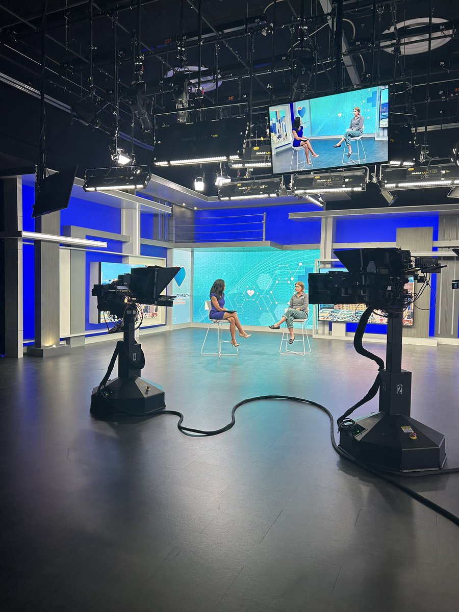 Missy_Peds_TPM's tweet photo. With the temperature heating up be mindful of #heatstroke & #heatexhaustion. Know the difference ! Thank you @KDVR for letting me share some knowledge for #Colorado (disregard the wrong name) #DHTrauma #injuryprevention #besafe #peditrics
https://t.co/5RUuw21yot https://t.co/p14BSWRvpS