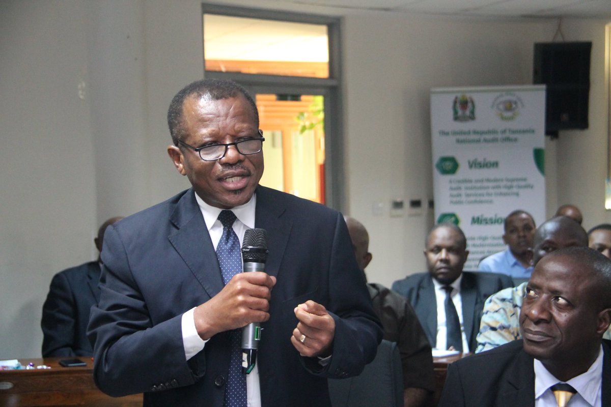 ukaguziTanzania's tweet photo. CAG, Bw. Charles E. Kichere amefanya kikao kazi na Taasisi Binafsi za Ukaguzi ambapo pamoja na mambo mengine wamejadili namna ya kuboresha uhusiano na ushirikiano baina ya Ofisi ya Taifa ya Ukaguzi na Taasisi Binafsi za Ukaguzi.#CAG #ofisiyataifayaukaguzi #elimuyaukaguzi https://t.co/PcDddCtngT