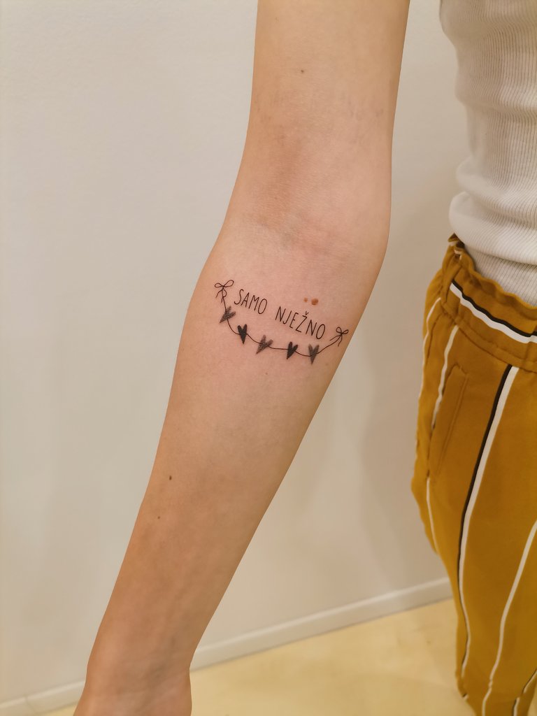 Sretna nova tetovaža svima koji slave ☀️