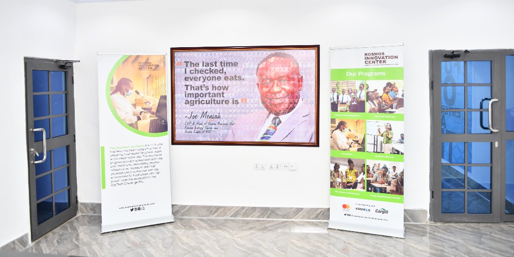 kicghana's tweet photo. Throwback to our new office opening in Tamale!🌟🏢 We're expanding our reach to empower more youth in agriculture &amp; unlock their entrepreneurial potential.🌱 Join us as we build a brighter future together!💚 ​
#KICTamaleOffice #YouthEmpowerment #AgriExcellence #BuildingTheFuture https://t.co/MZaYs91htD