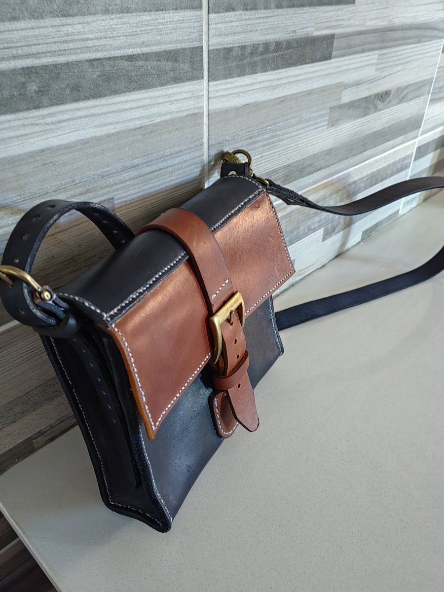 SelsaAngelBabe's tweet photo. Genuine leather bags for sale contact David +27740765144 to place your orders or DM me https://t.co/Zzqqn2S5wr
