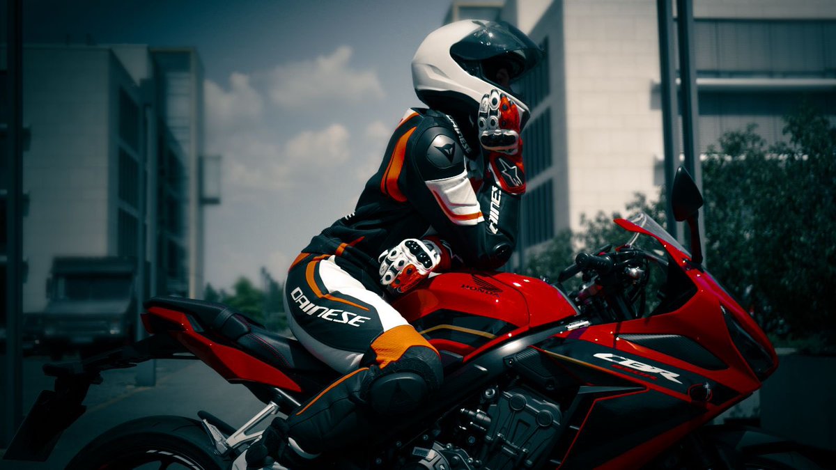 chez_cbr's tweet photo. What am I thinking about? Wrong answers only👀

_________________
📍 Germany
🏍️ Honda CBR 650 R

#motorcycle #motorrad #honda #hondacbr #hondaracing #cbr650r #dainese @HondaRacingCBR https://t.co/THE7yqb3Ac