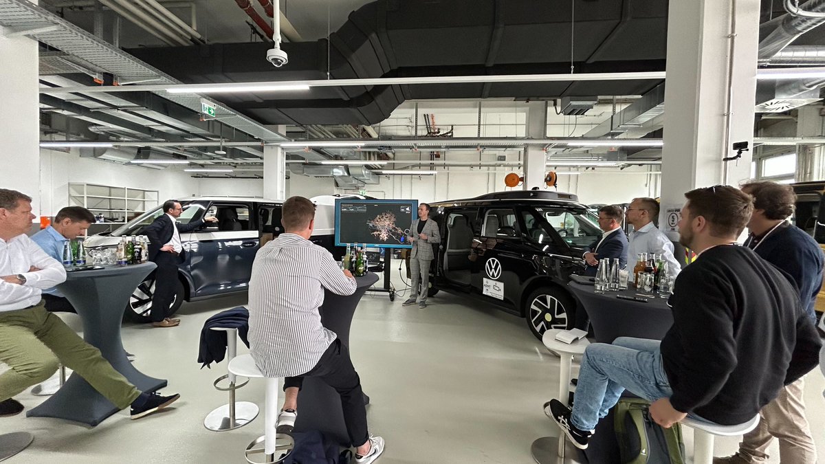 MOIAmobility's tweet photo. It's a wrap! 🎉 This week, we had the honour of showcasing MOIA's vision of autonomous ridepooling at the AD Readiness Event by @VWCV_news.

Foto credits: Friso Gentsch / Volkswagen
(1/3) https://t.co/eSDypc3Pq7