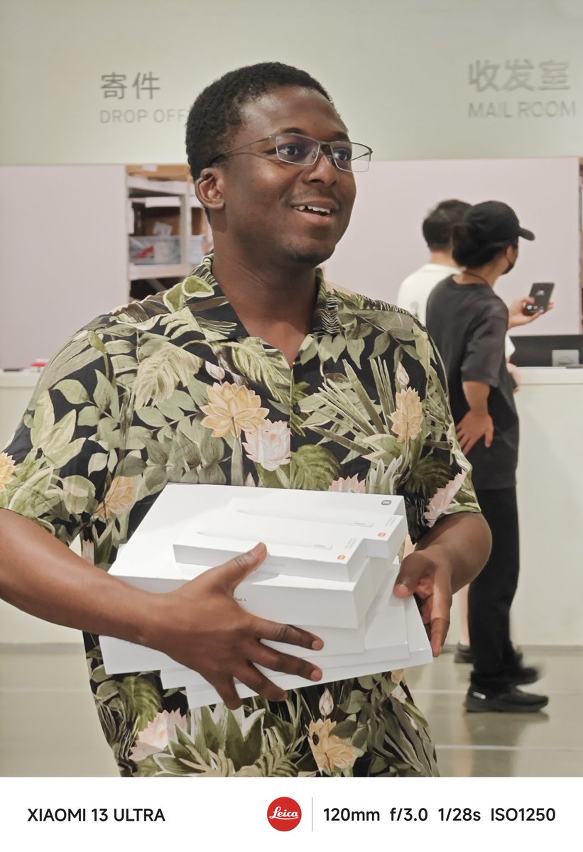 Rozmond1's tweet image. Getting ready the #giveaways.

#XiaomiPad6  #BuiltForWork #DesignedForEase