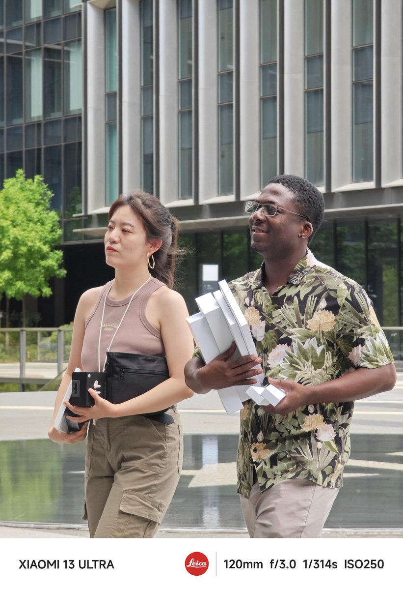 Rozmond1's tweet image. Getting ready the #giveaways.

#XiaomiPad6  #BuiltForWork #DesignedForEase