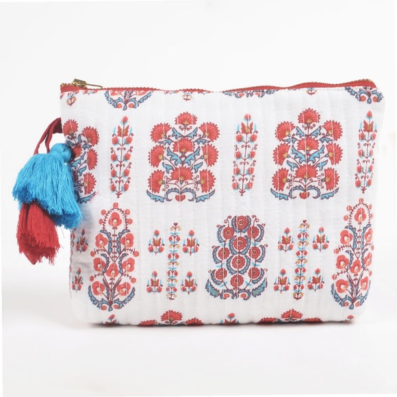 So good I had to share! Check out all the items I'm loving on <a href="/Poshmarkapp/">Poshmark</a> from <a href="/GinnyLavery/">Ginny Lavery</a> #poshmark #fashion #style #shopmycloset #forever21 #ipsy #artisan: posh.mk/eZmFv8WBqBb