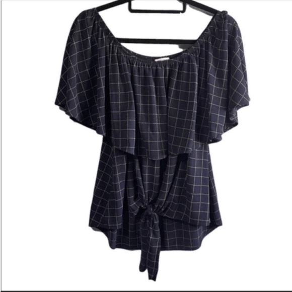 So good I had to share! Check out all the items I'm loving on <a href="/Poshmarkapp/">Poshmark</a> from <a href="/Alex85481394/">Alex</a> @JesisFashionz #poshmark #fashion #style #shopmycloset #tedbakerlondon #apt9 #promesa: posh.mk/SN772kXBqBb