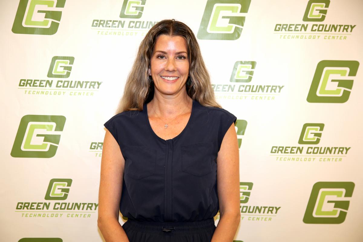 gctcok's tweet photo. 👨‍🏫👩‍🏫 FACULTY FEATURE FRIDAY 👩‍🏫👨‍🏫

🌟 Introducing our newest faculty member, Mrs. Amy Dawn Platner! 🌟

Together, let's offer our wholehearted support and encouragement as she embarks on this exciting new chapter with us. 💚

Welcome, Mrs. Amy Dawn Platner! https://t.co/8hx4OnNq9V