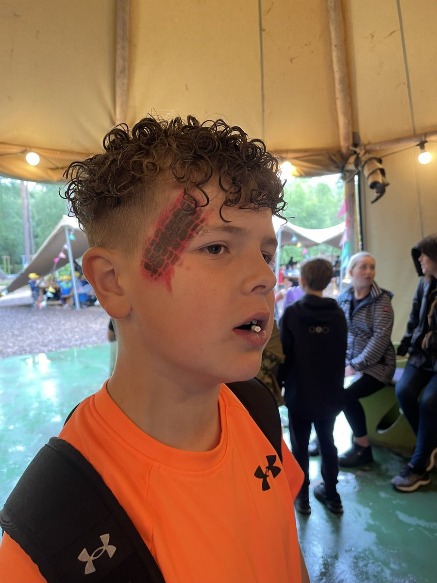 LittleMissHeyes's tweet photo. Face painting at @BeWILDerwoodCHR #soooperscales @saintoswalds https://t.co/5bZ64DXQhw