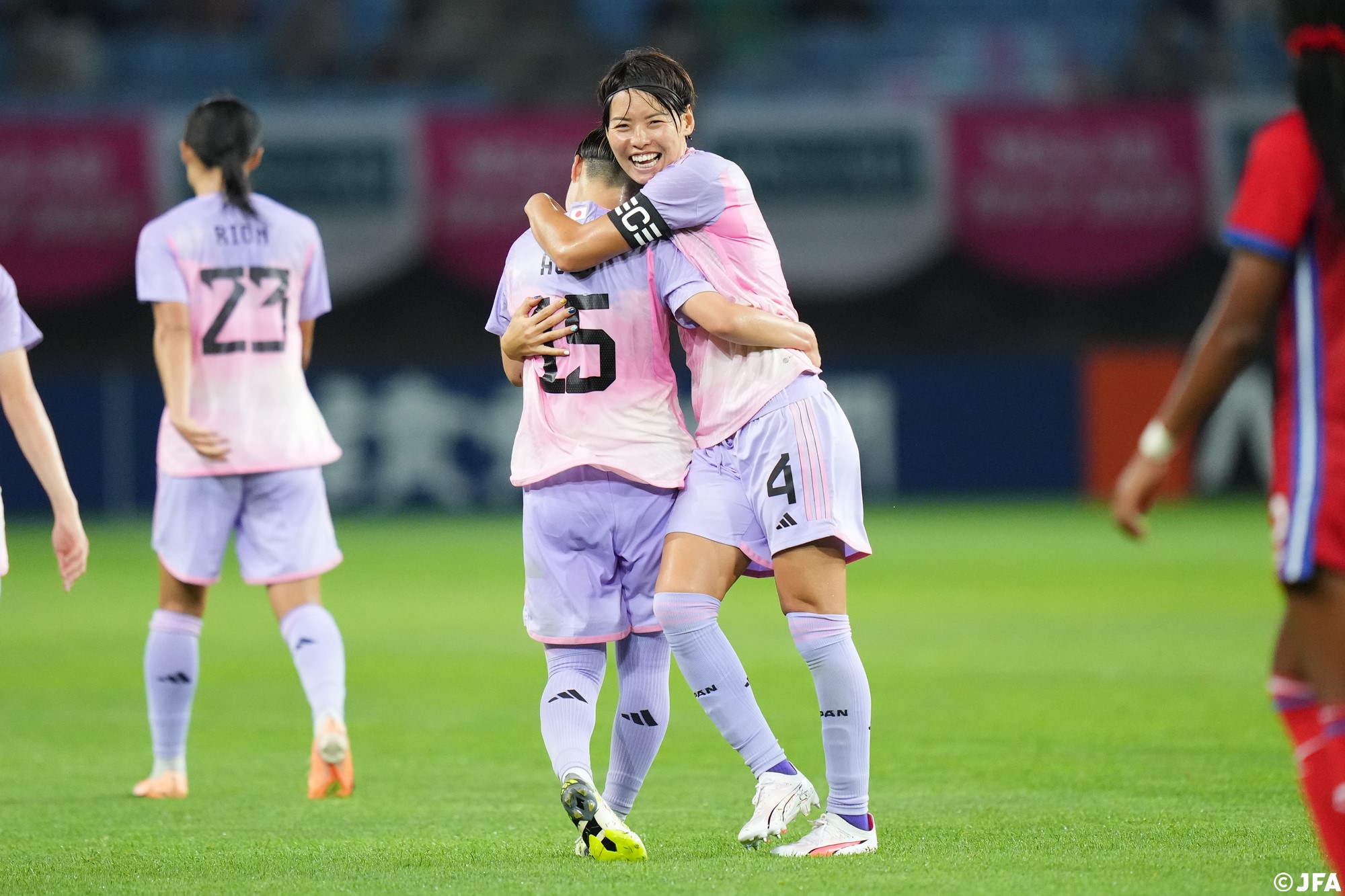 ナデシコ　サッカー　エロ 🔹#なでしこジャパン🔹 5得点で快勝した #なでしこジャパン 👏  このあと選手たちはニュージーランドに移動✈ いよいよ #ワールドカップ が開幕します🎊 引き続き、熱い応援をよろしくお願いします！ NEXT⏩  🏆FIFA 女子 #ワールドカップ 2023 ...