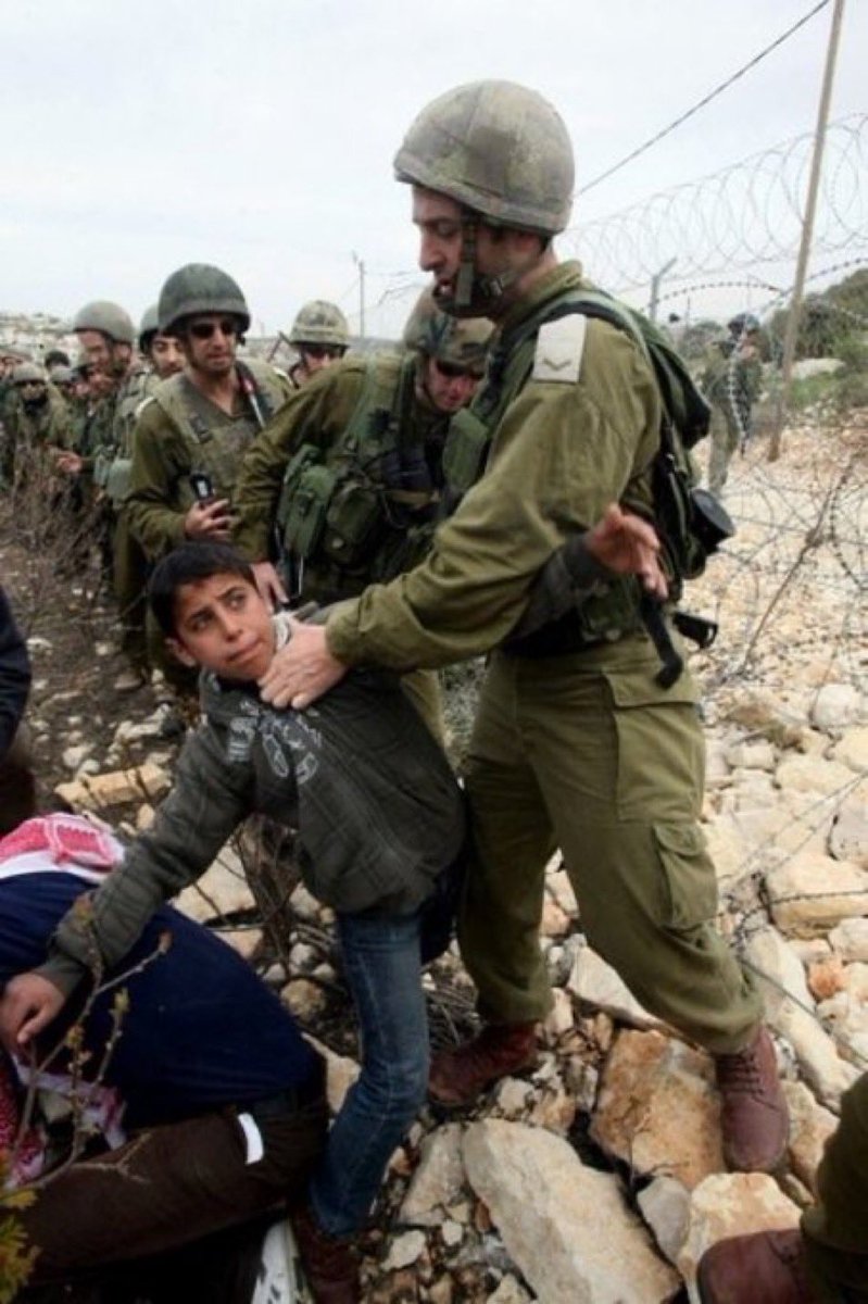 umyaznemo's tweet photo. Shabat shalom, the Israeli way. https://t.co/BYmacRfyYI