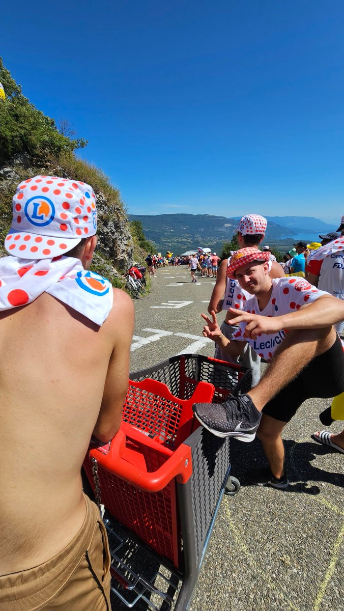 FFLose's tweet photo. Out of context Grand Colombier https://t.co/AhHwE4rOzB